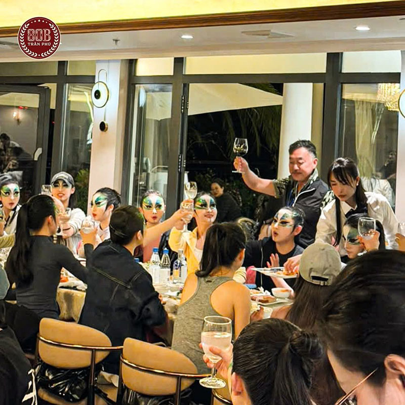 Tiệc tất niên công ty là gì? Cách thức tổ chức tiệc tất niên cho công ty