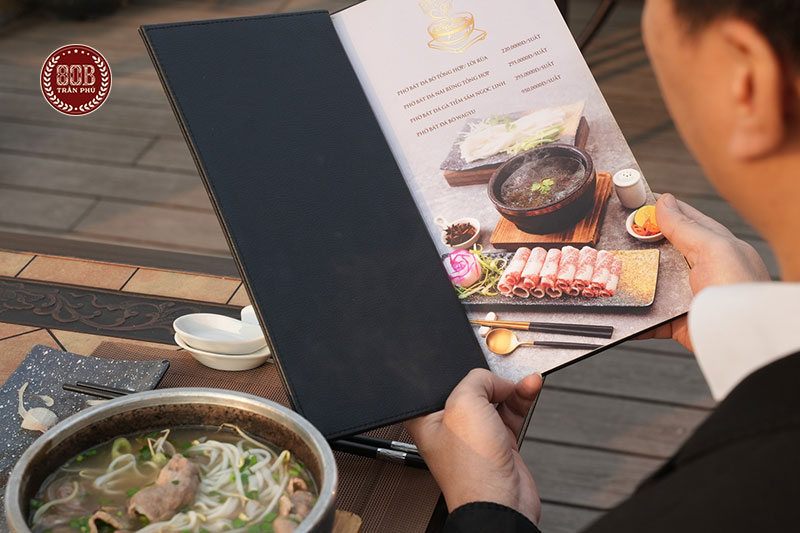 View tầm cao thưởng Phở bát đá 37 giữa lòng Hà Nội đầy chất thơ