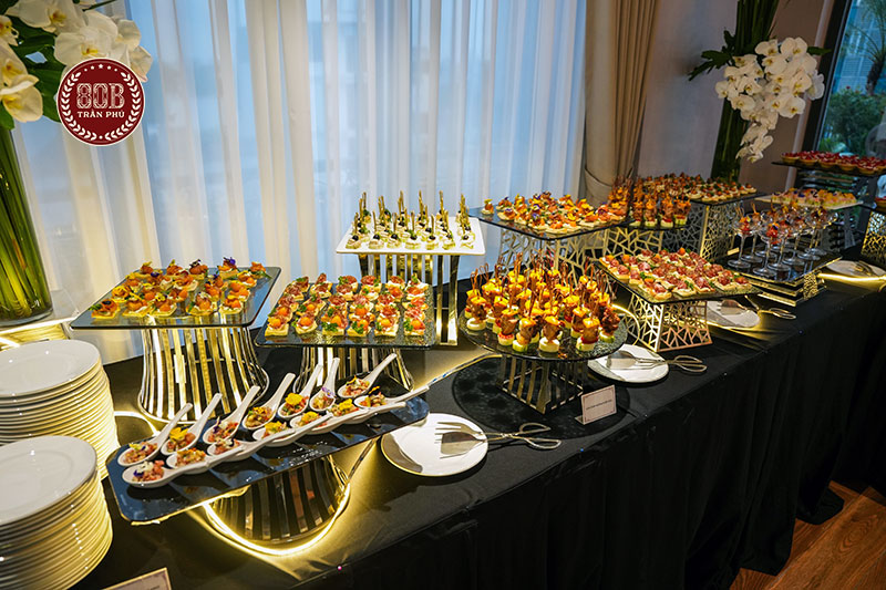 Đặt tiệc tầng cao - Nâng tầm mọi cuộc gặp gỡ tại Sky Bar 80B Trần Phú