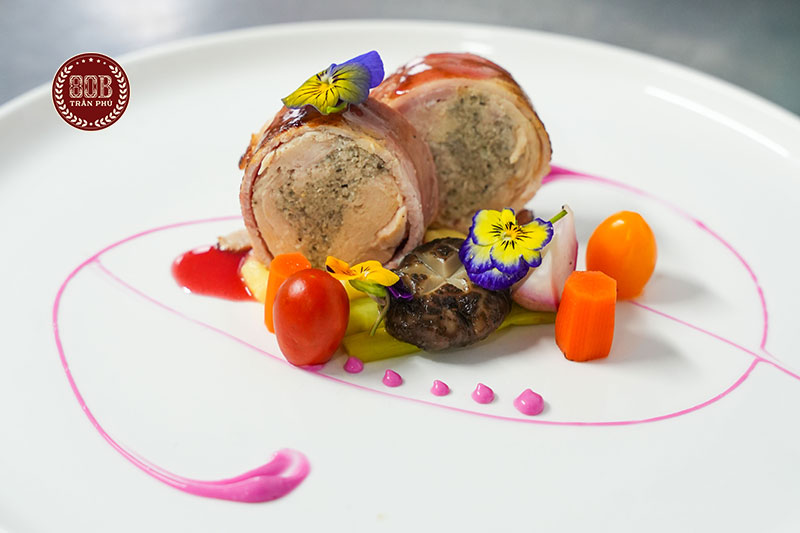 Đặt tiệc tầng cao - Nâng tầm mọi cuộc gặp gỡ tại Sky Bar 80B Trần Phú