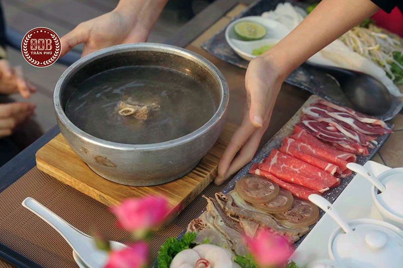 Không gian thẩm phở ngon Hà Nội tầm cao